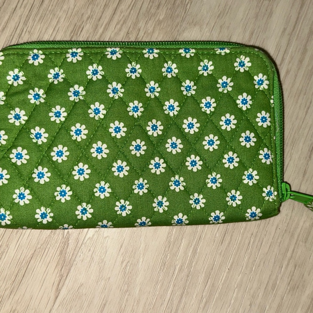 Vera Bradley Green Floral Wallet
